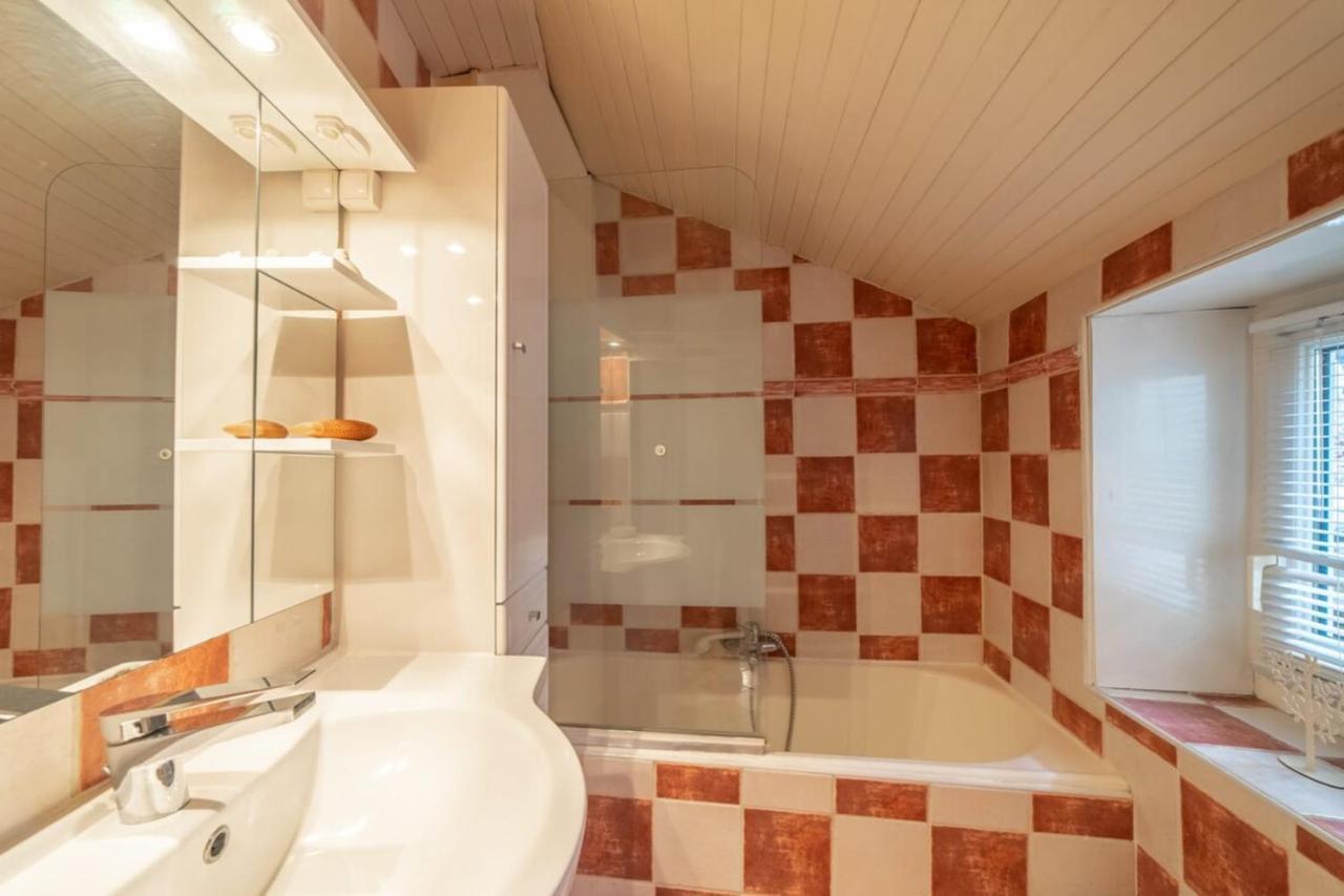 Apartment Classified 3 Stars Located In The Heart Of The Old Town Анси Екстериор снимка